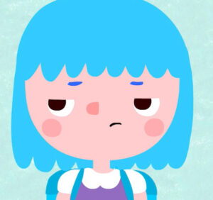 Una chica con pelo azul y una mirada indiferente hacia su izuierda tiene una mochila azul en su espalda un una ropa morada con blanco en la zona de los hombros y el cuello